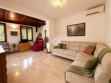 VILLA SINGOLA A DALMINE