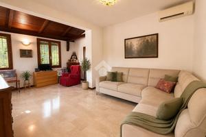 VILLA SINGOLA A DALMINE