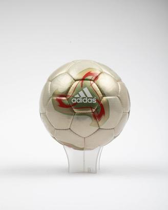 Adidas Fevernova 2002 FIFA World Cup Official
