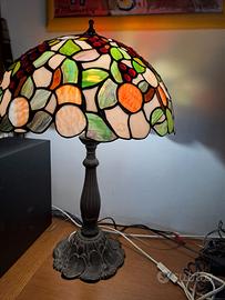 Lampada stile Tiffany in vetro colorato vintage