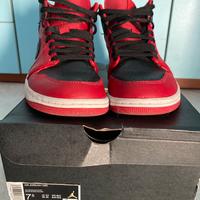 Scarpe Jordan Air 1 Mid rosso