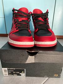 Scarpe Jordan Air 1 Mid rosso