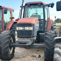 TRATTORE NEW HOLLAND M100