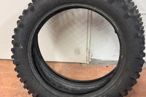 Coppia gomme enduro metzeler capra