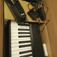 pianoforte digitale portatile Yamaha P-145