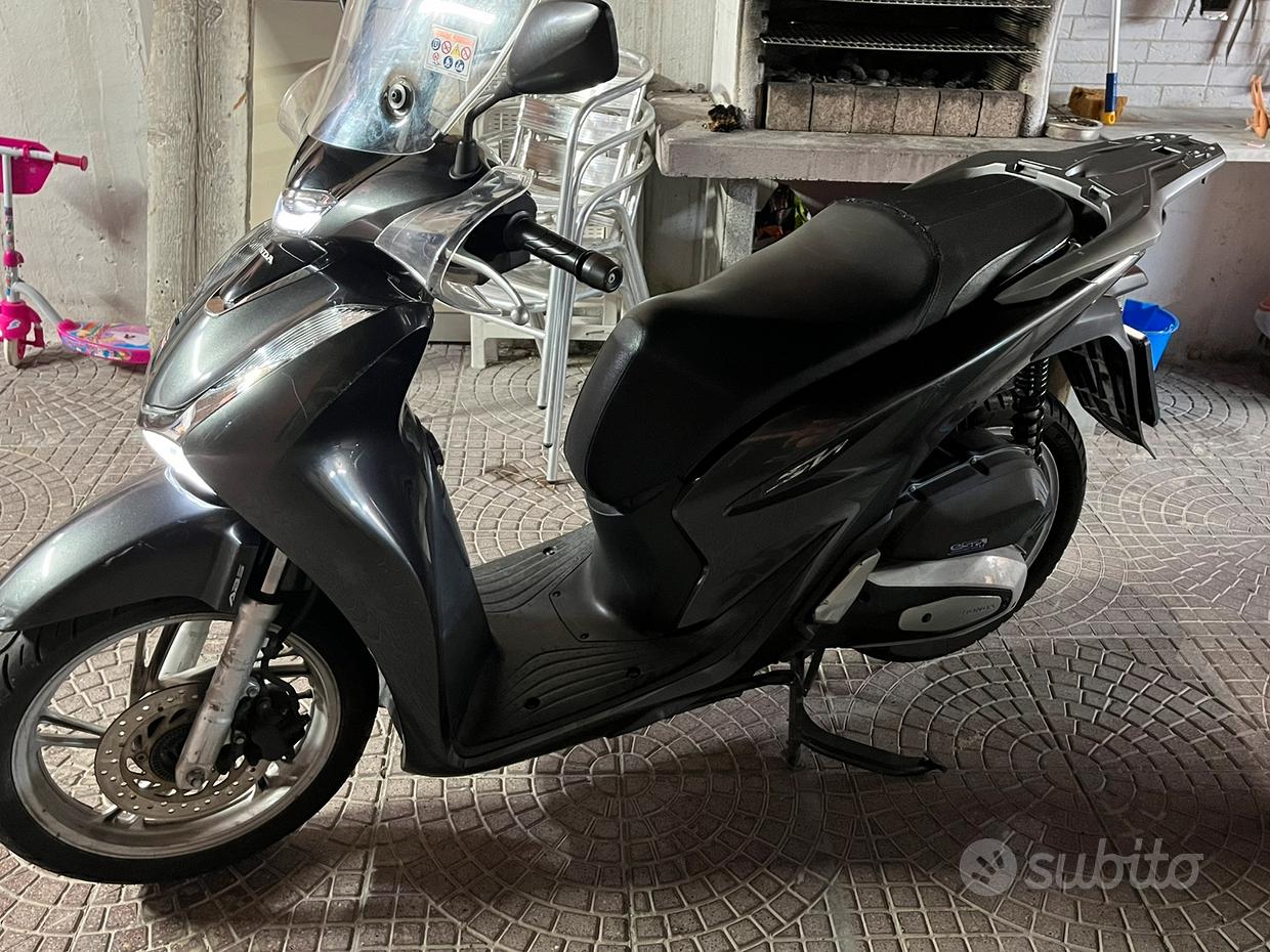 Honda Sh Vendita Scooter Online Honda Sh Scooter 125 Cc Usato Sh
