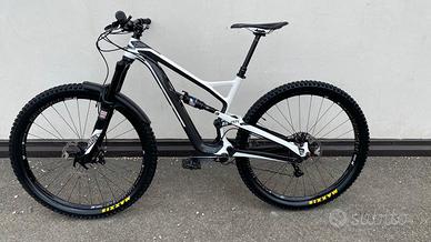 YT Industries Jeffsy CF
Taglia M - 29"