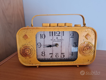 Orologio stile vintage a radiolina