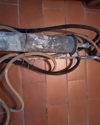 Pompa per vite deterrente