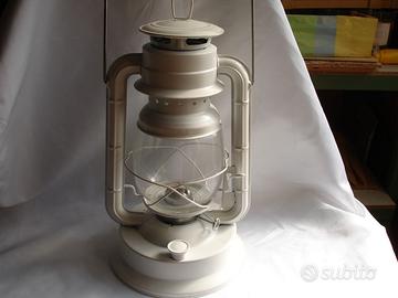 lampada a petrolio