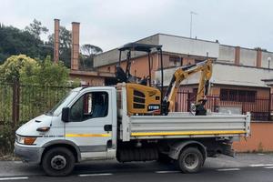 IVECO 65C15 AUTOCARRO CON CASSETTONE A RIBALTA