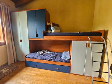 cameretta completa legno massello. 3 letti