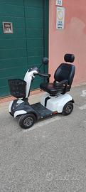 Scooter per anziani/disabili