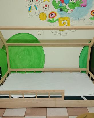 Lettino Montessoriano a forma di casetta 