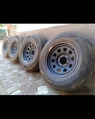 cerchioni e gomme Toyota hilux NUOVI