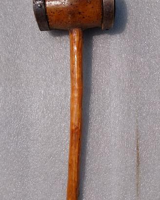 Mazzuolo in legno d'epoca 50 cm