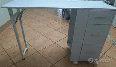Tavolo manicure pieghevole con 3 cassetti 