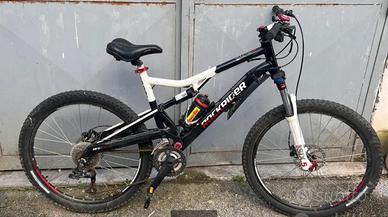 MTB Rockrider full suspended 26” freni disco