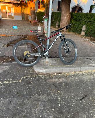 URGENT MTB CARBONIO SCOTT SPARK RC 900 TEAM 