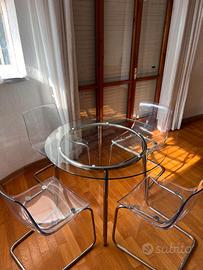 Tavolo in vetro con 4 sedie