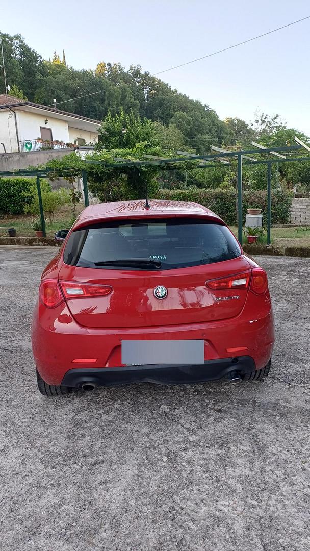 Alfa Romeo Giulietta 2016 photo 2