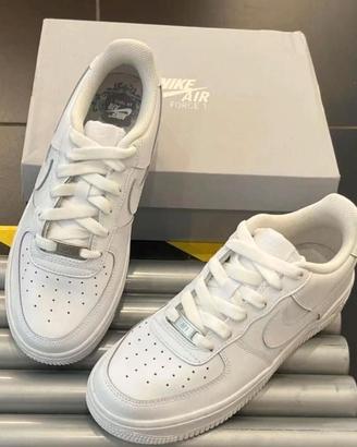 Nike Air Force 1 bianche originali – taglia 45