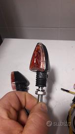 Frecce a led moto con catarifrangente