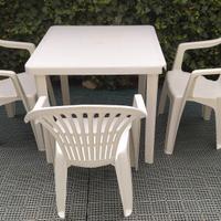 TAVOLO DA GIARDINO CON 3 SEDIE