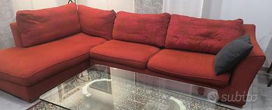 divano angolare rosso