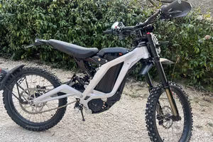 Sur-Ron Light Bee omologata 2950 €