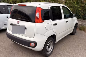 Fiat panda 1.3 mjt 80cv 2018 5 POSTI