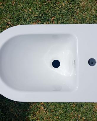 Coppia sanitari WC e bidet