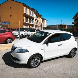 Lancia Ypsilon 1.3 MJT 16V 95 CV 5 porte S&S Silve