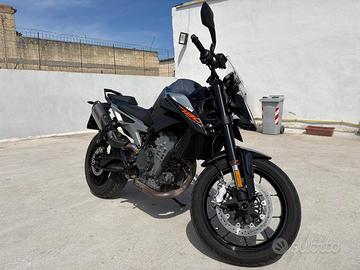 KTM DUKE 790