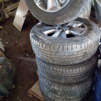 Ruote complete, come nuove. Per Dacia Duster