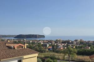 PORZIONE DI BIFAMILIARE A PRAIA A MARE