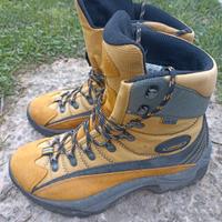 scarponi da montagna uomo/donna tg. 42