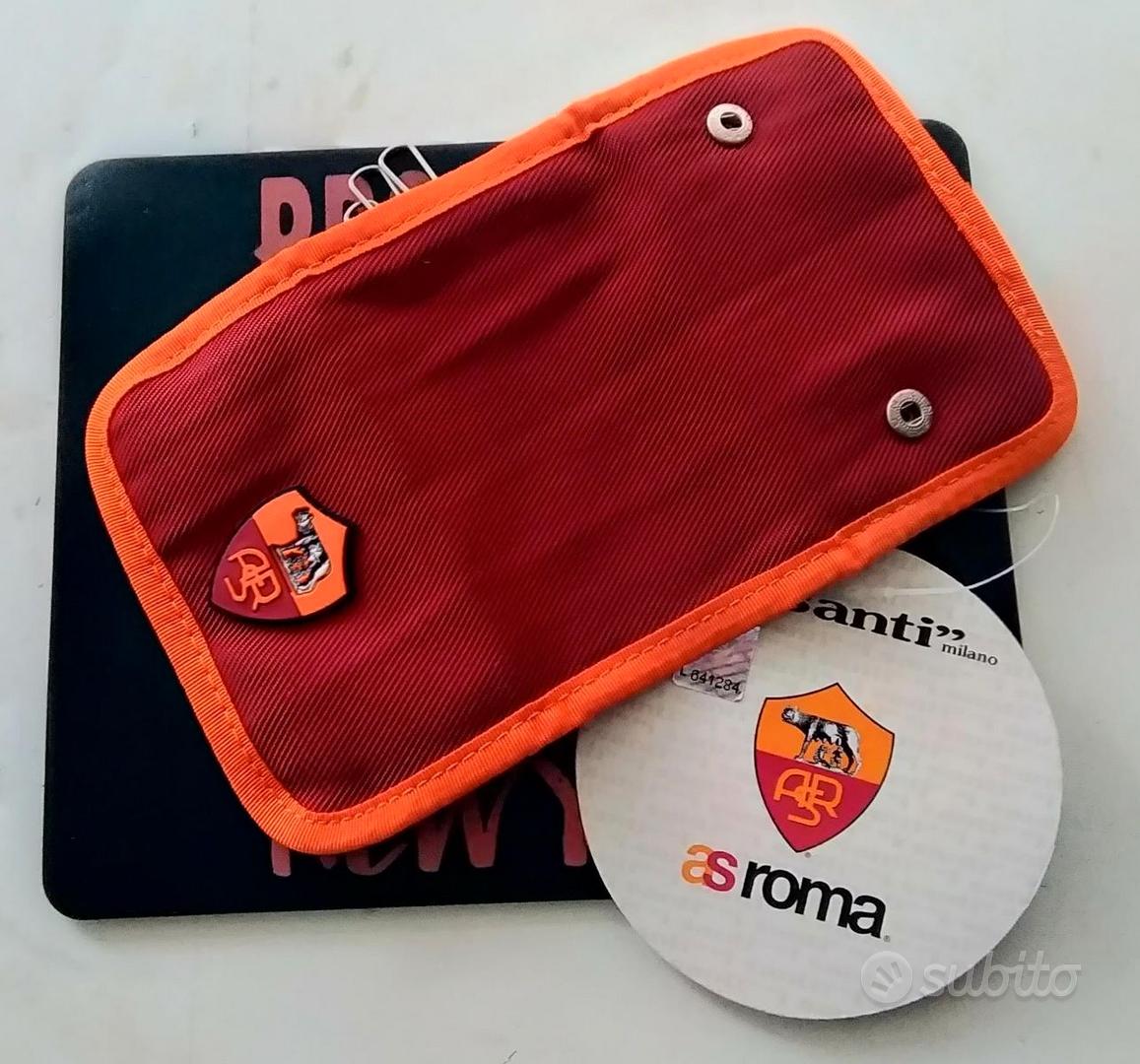 Portachiavi AS Roma Gadget Ufficiale I Santi - Abbigliamento e Accessori  In vendita a Salerno