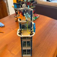 Lego 76166 base avengers