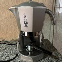 Macchina caffe’ mokona lavazza