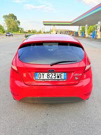 Ford Fiesta 1.4 5 Porte Motore NUOVO