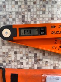 Squadra elettronica di precisione