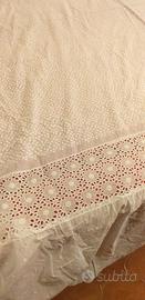 Copriletto in pizzo San Gallo