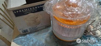 Spremi agrumi elettrico