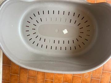 Cuccia in plastica grigia per cane taglia grande