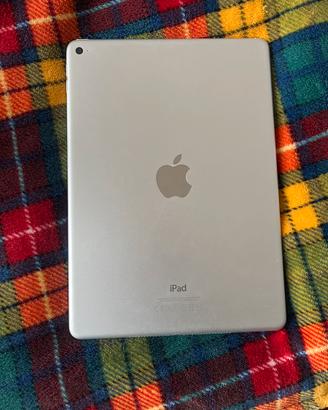 IPAD AIR 2 bloccato, riuso per pezzi di ricambio