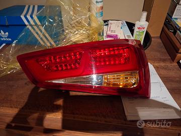 faro posteriore destro