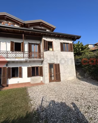 Villa o villino Nebbiuno [529VRG]