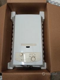 Caldaia Ariston 14 lt. solo acqua calda.