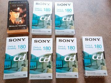 6 Videocassette Sony VHS  vergini e film